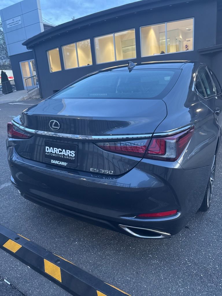 Used 2024 Lexus ES 350 w/ Premium Package image 5