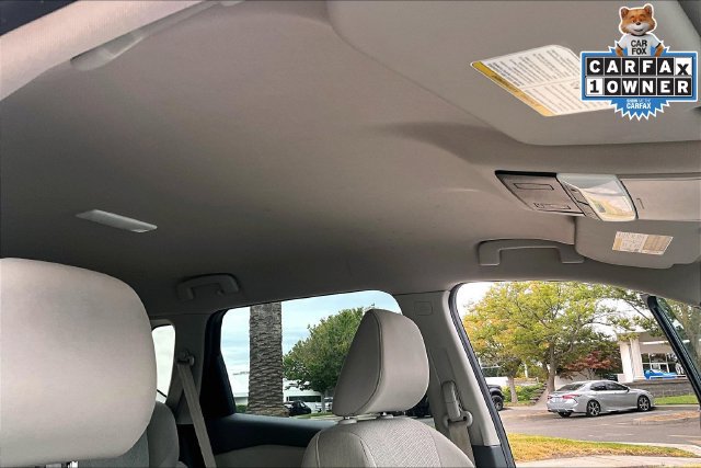 Used 2025 Nissan Rogue SV FWD image 22