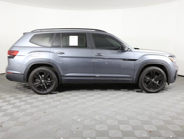 Used 2023 Volkswagen Atlas SEL R-Line image 4