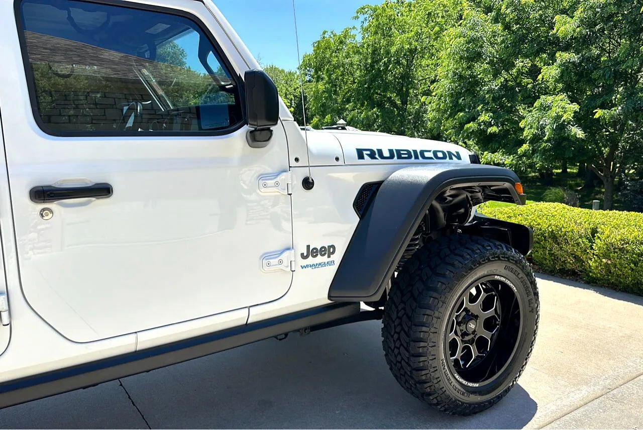 Used 2022 Jeep Wrangler Unlimited Rubicon 4xe image 34