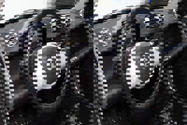 Used 2015 smart fortwo pure image 10