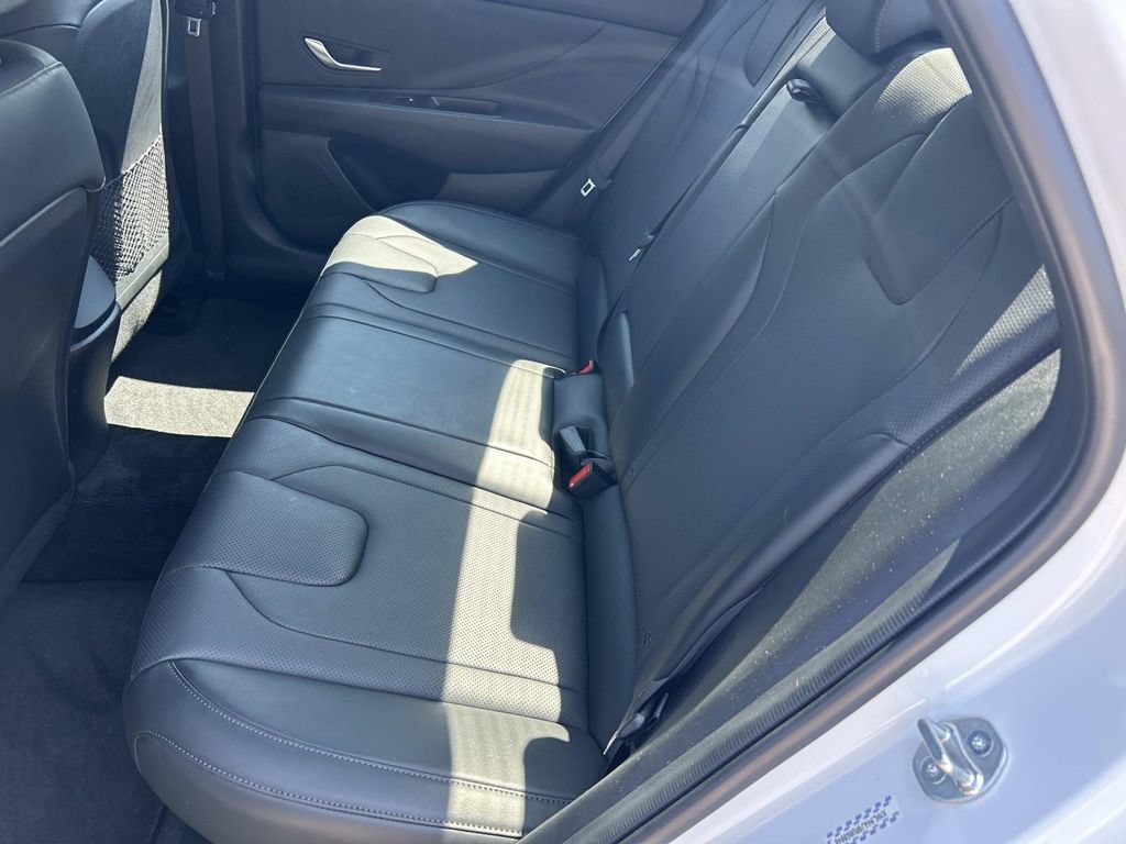 Certified 2023 Hyundai Elantra Limited FWD image 20