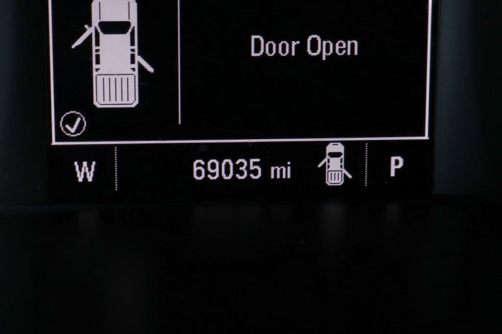 Used 2022 Chevrolet Colorado LT w/ Redline Special Edition RWD image 27