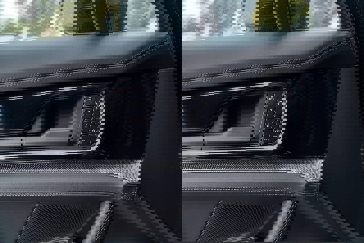 New 2026 Porsche Panamera 4S image 25