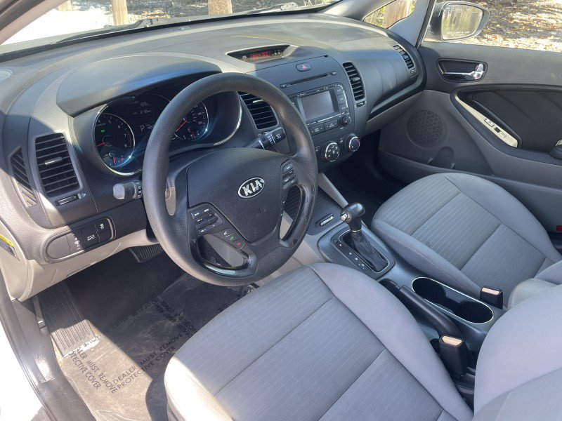 Used 2016 Kia Forte LX w/ LX Popular Plus Package FWD image 10