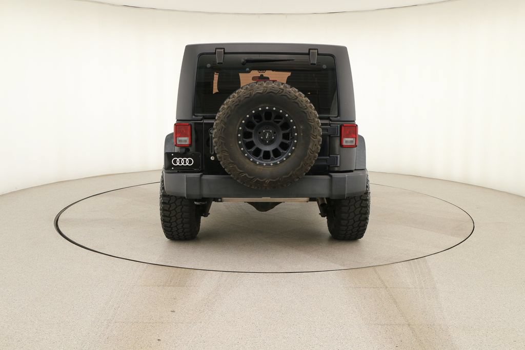 Used 2018 Jeep Wrangler Unlimited Sport w/ Connectivity Group AWD/4WD image 5