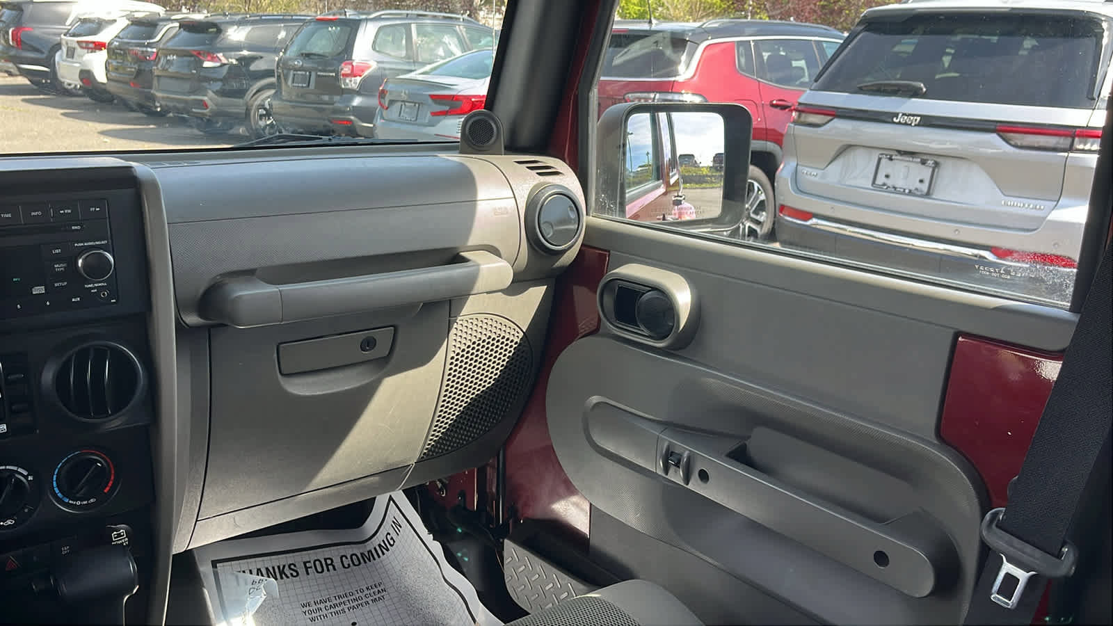 Used 2007 Jeep Wrangler Unlimited Sahara AWD/4WD image 22