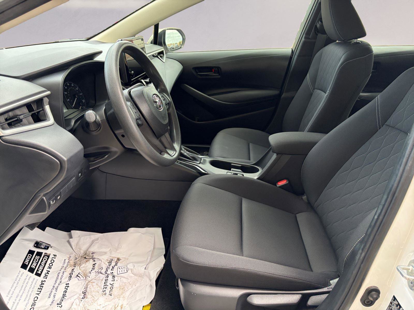 Used 2024 Toyota Corolla LE image 9