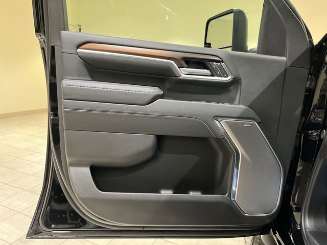 Certified 2025 GMC Sierra 3500 Denali w/ Denali Reserve Package image 22
