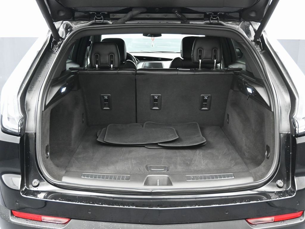 Used 2023 Cadillac XT4 Sport image 13