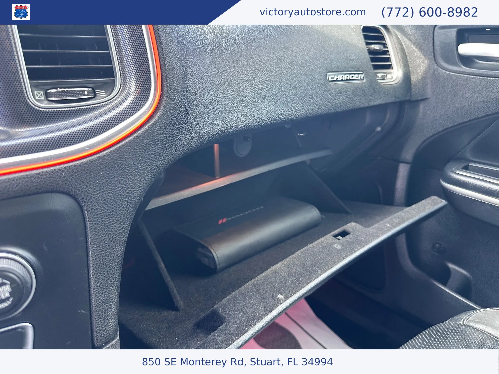 Used 2018 Dodge Charger R/T w/ Navigation & Travel Group image 34