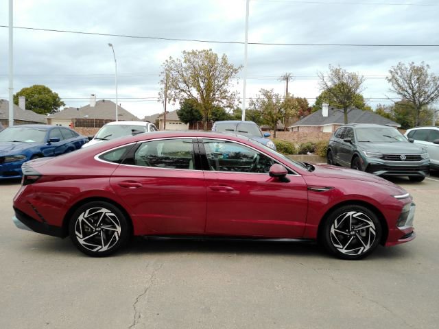 Used 2024 Hyundai Sonata SEL w/ Convenience Package image 5