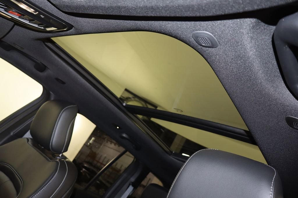 New 2026 Jeep Grand Cherokee Limited w/ Limited Altitude Package image 23