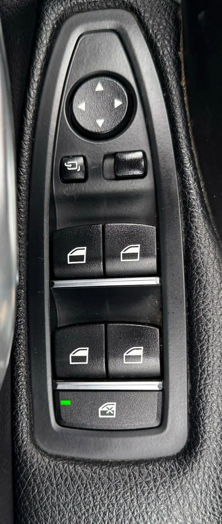Used 2016 BMW 328d xDrive Sedan AWD/4WD image 26
