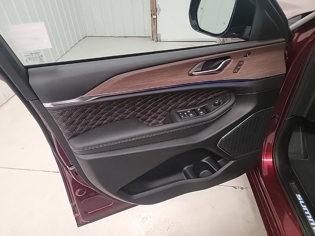 New 2025 Jeep Grand Cherokee L Summit image 11