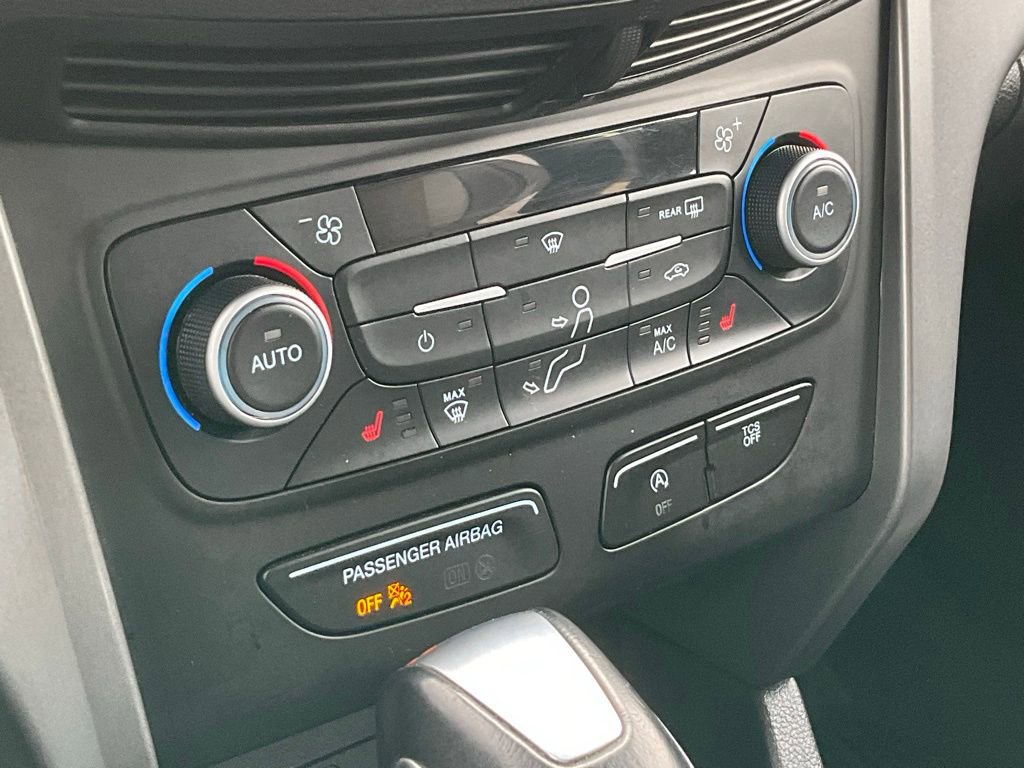 Used 2019 Ford Escape SEL image 13