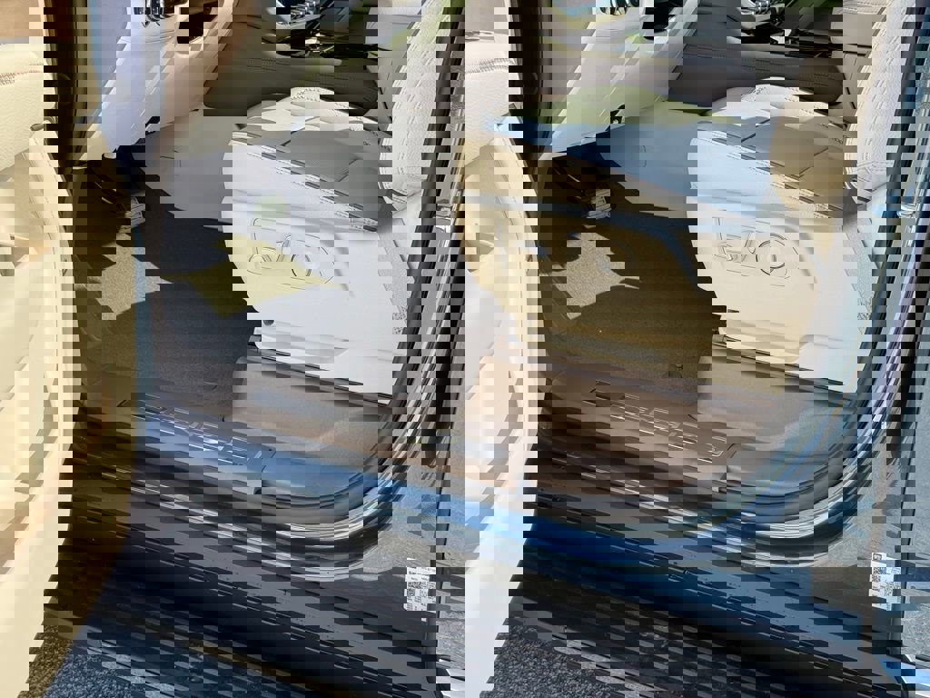 New 2026 GMC Yukon XL Denali w/ Advanced Technology Package image 19