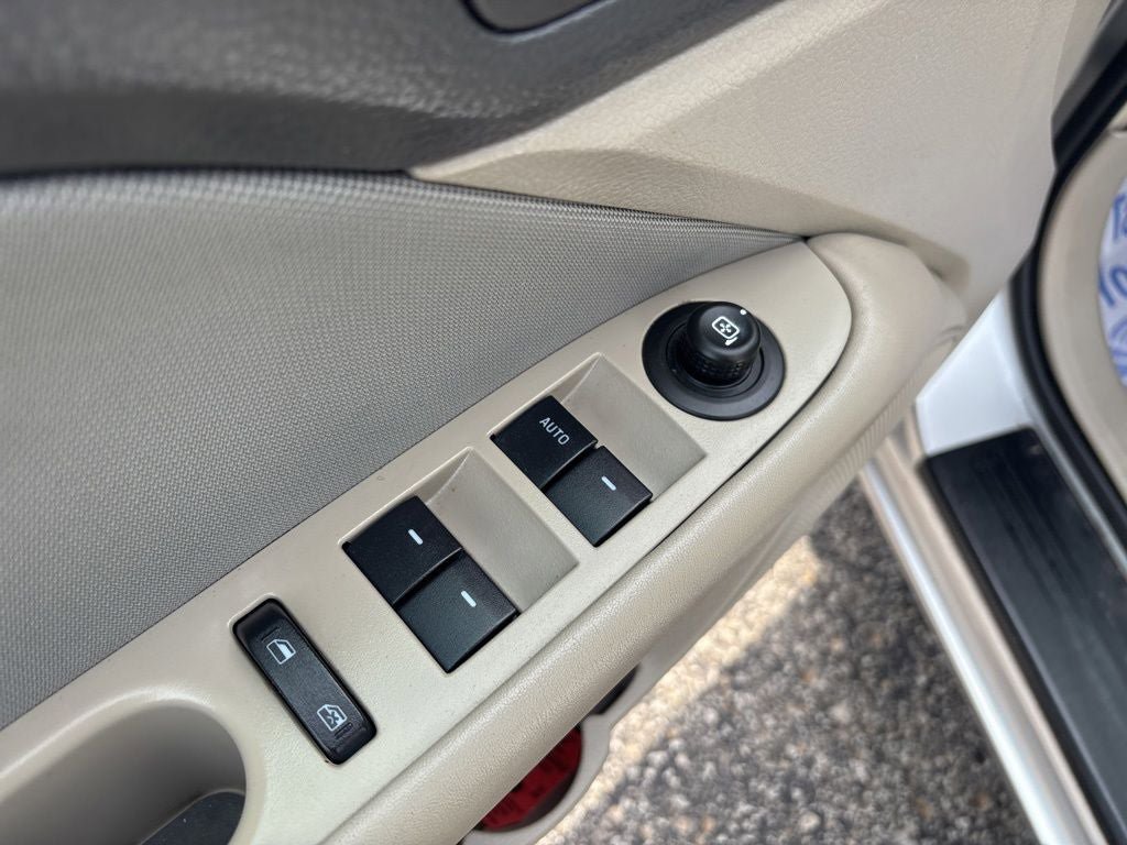 Used 2012 Ford Fusion SE FWD image 15