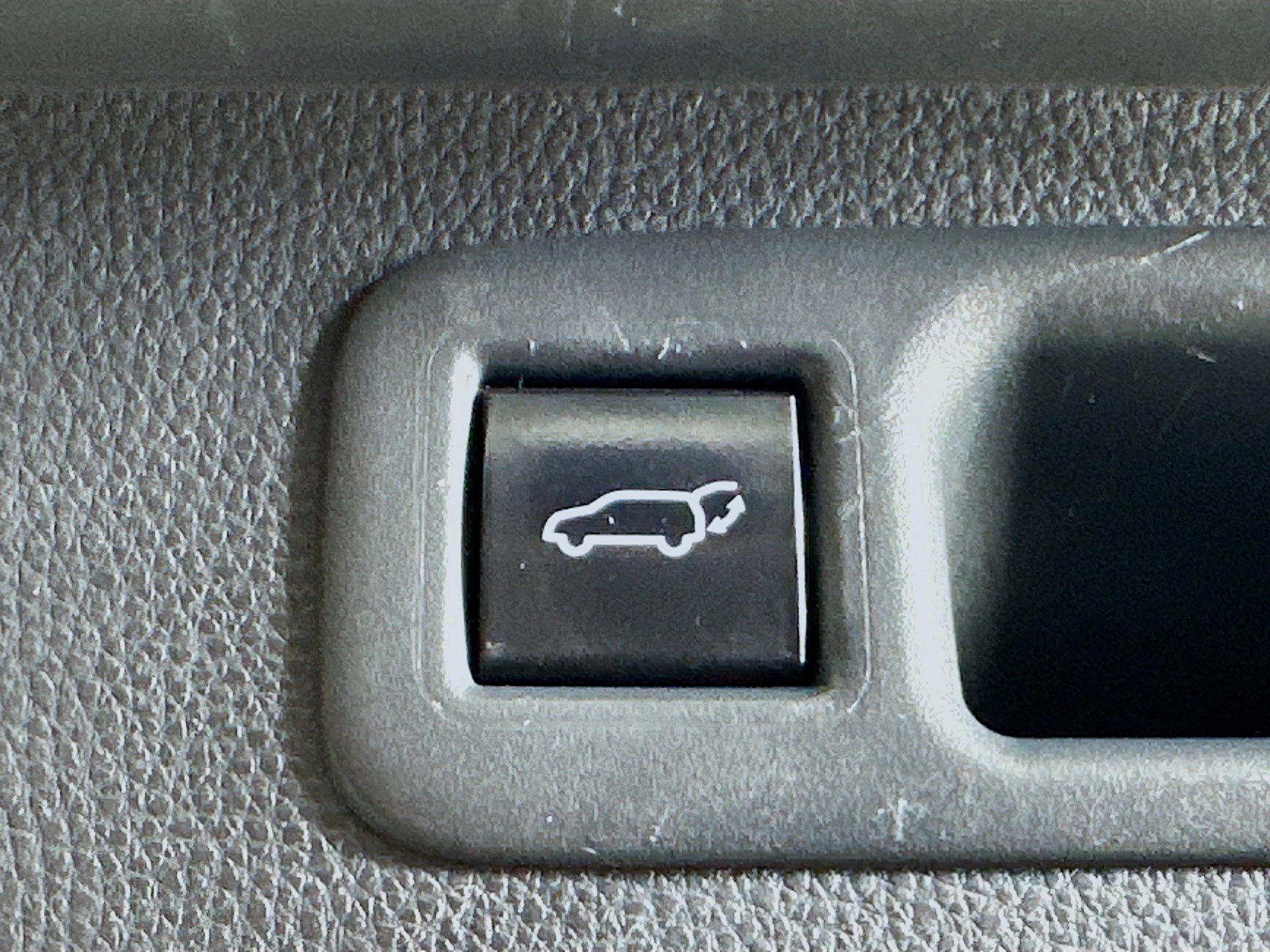 Used 2020 Toyota Highlander XLE image 33