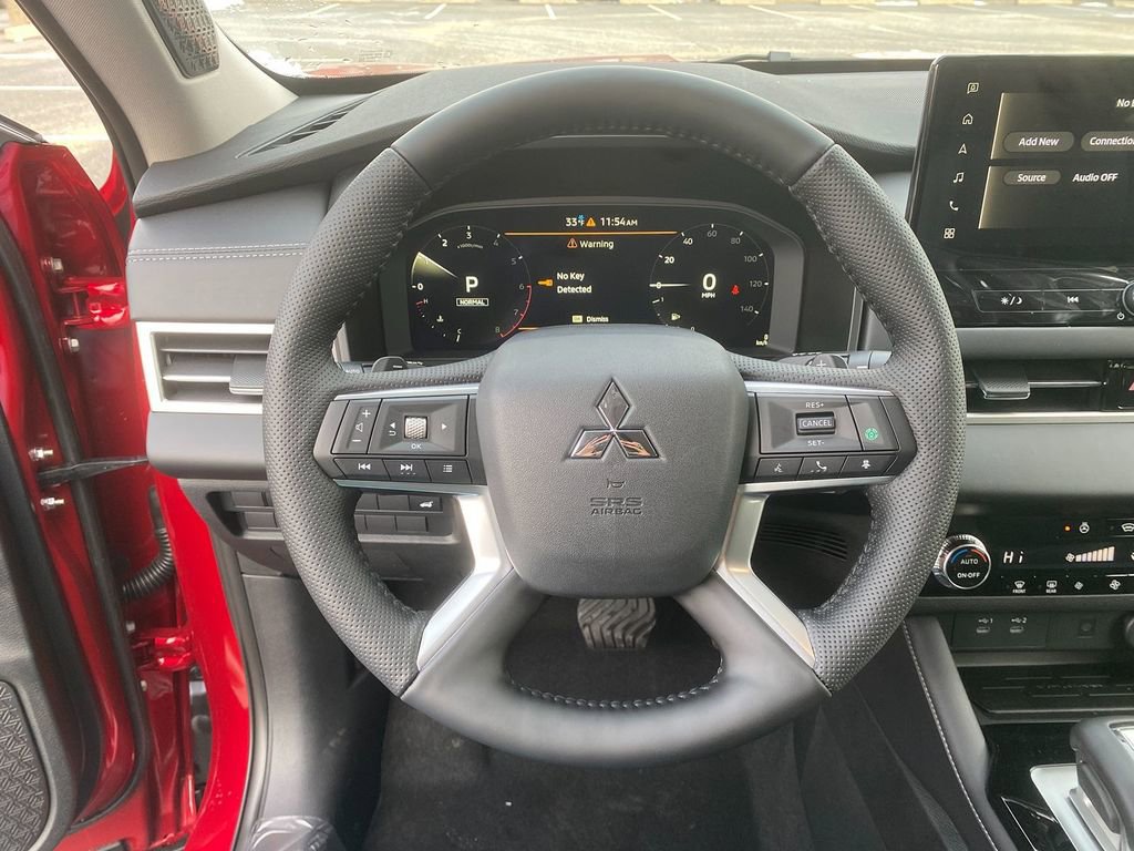 New 2026 Mitsubishi Outlander SE image 15