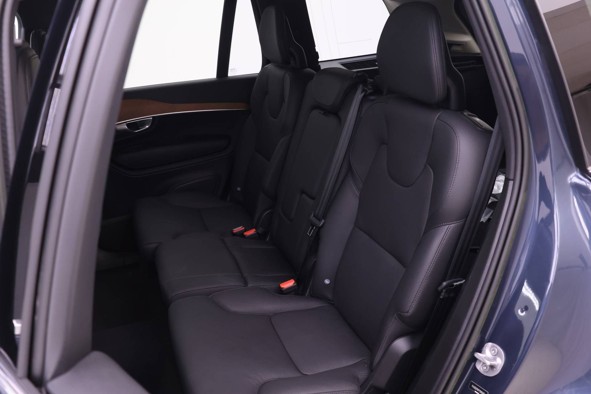 Used 2023 Volvo XC90 B6 Plus AWD/4WD image 13