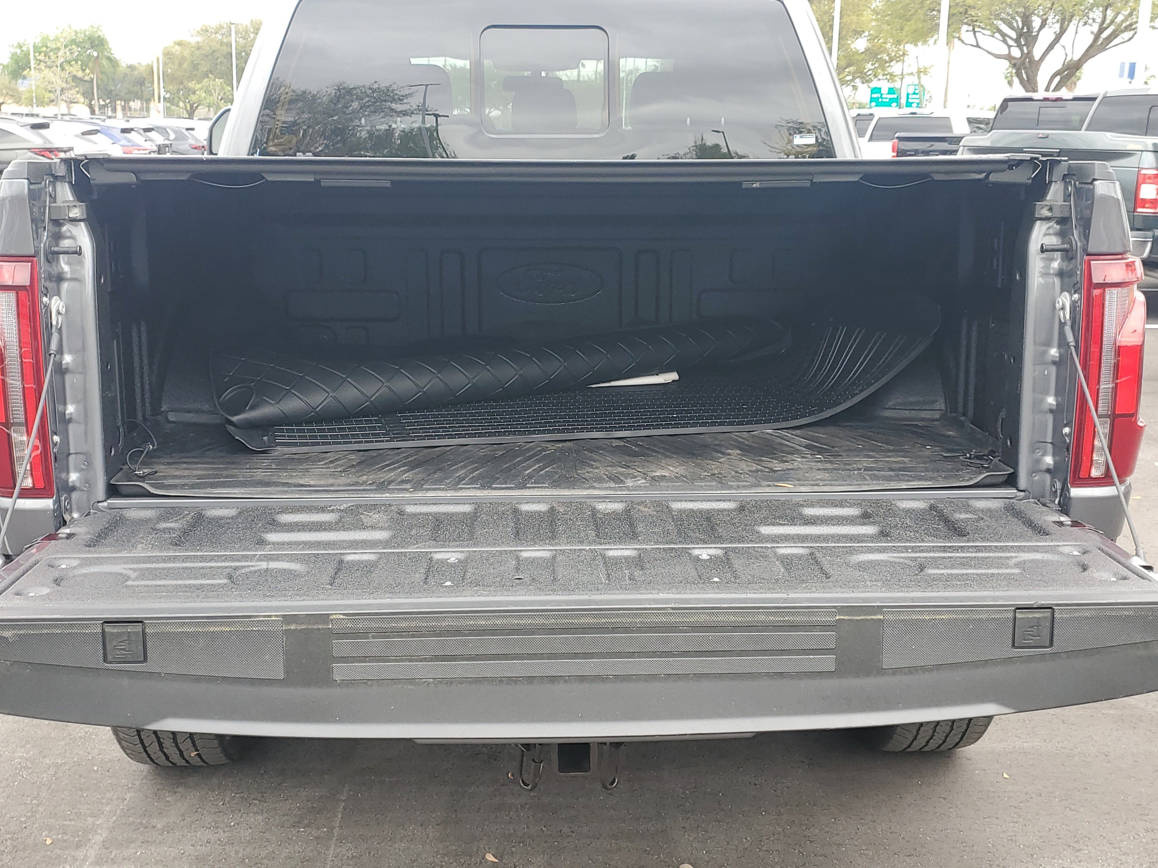 Used 2024 Ford F150 Lariat w/ FX4 Off-Road Package image 38