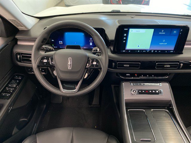 New 2026 Lincoln Aviator AWD w/ Jet Appearance Package image 12