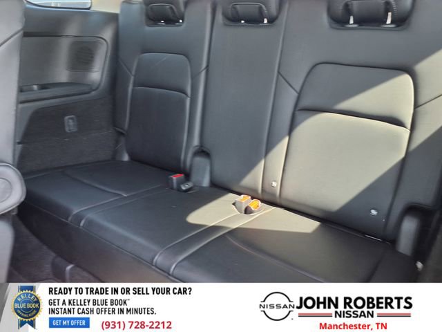 Used 2024 Nissan Pathfinder Platinum FWD image 11