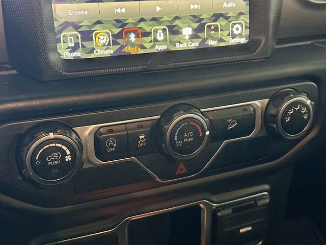 Used 2018 Jeep Wrangler Sport image 16