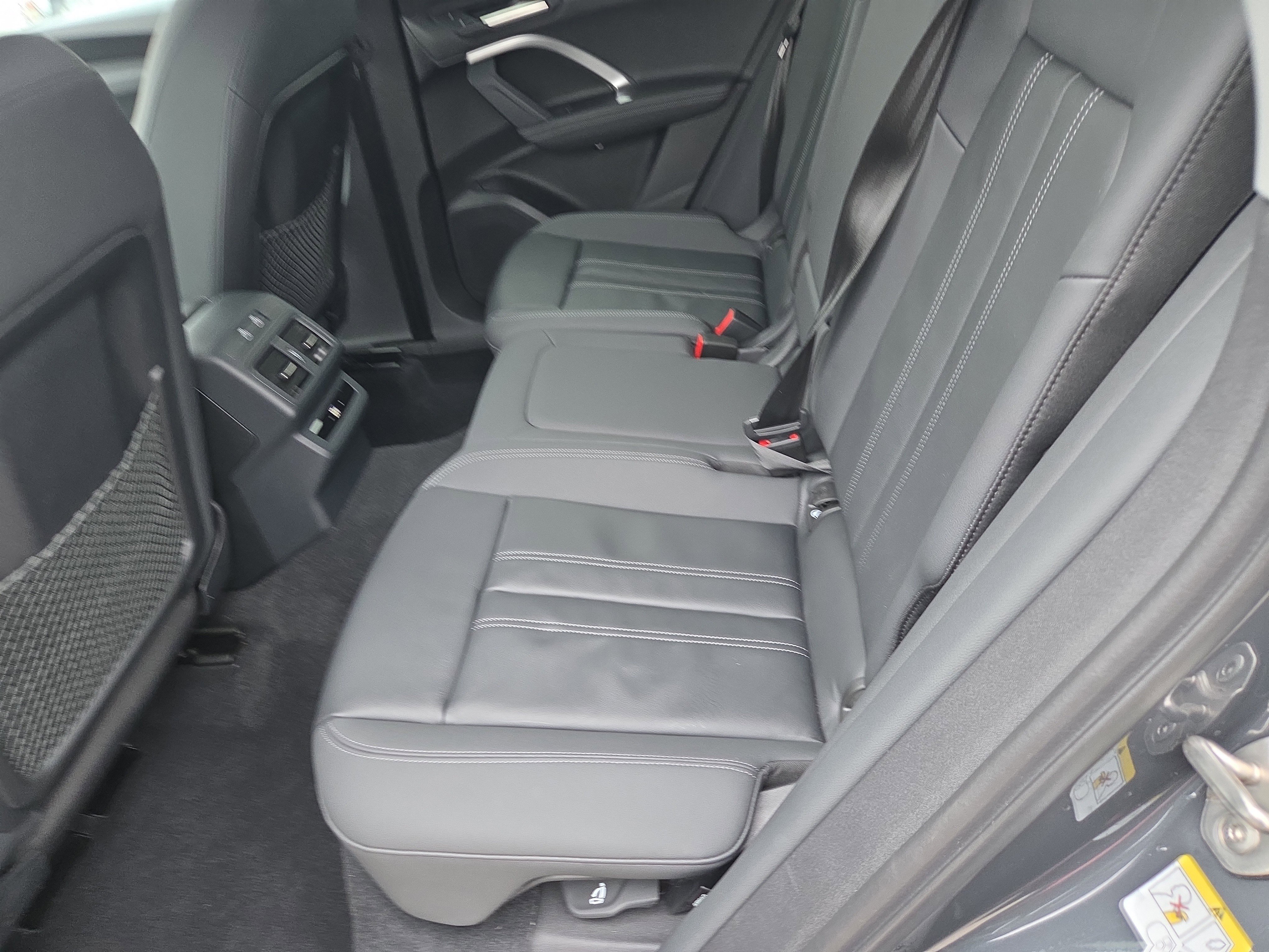 Certified 2025 Audi Q5 Premium Plus w/ Premium Plus image 7