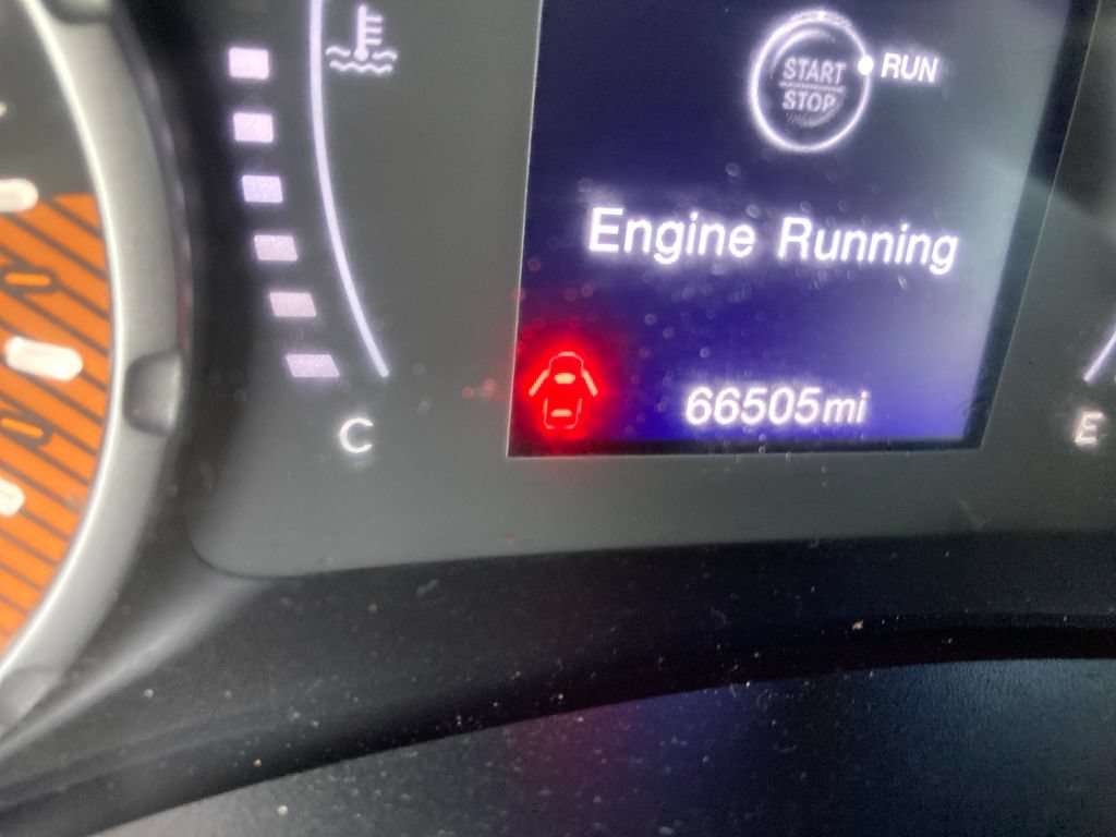 Used 2019 Jeep Renegade Latitude w/ Cold Weather Group AWD/4WD image 20
