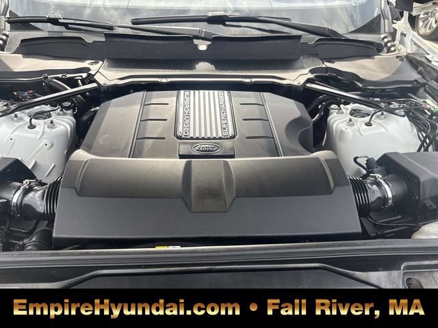Used 2019 Land Rover Discovery HSE image 11