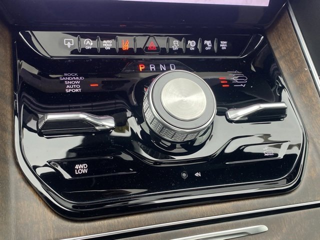 New 2024 Jeep Grand Wagoneer Series I w/ HD Trailer Tow Package image 24