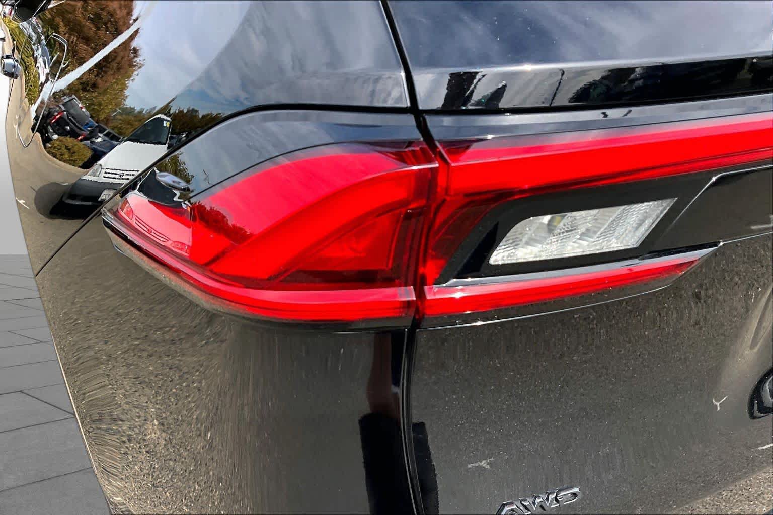 Certified 2024 Toyota Grand Highlander AWD image 28