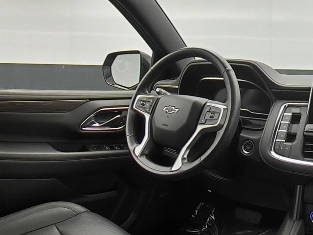 Used 2023 Chevrolet Tahoe Z71 w/ Luxury Package AWD/4WD image 24