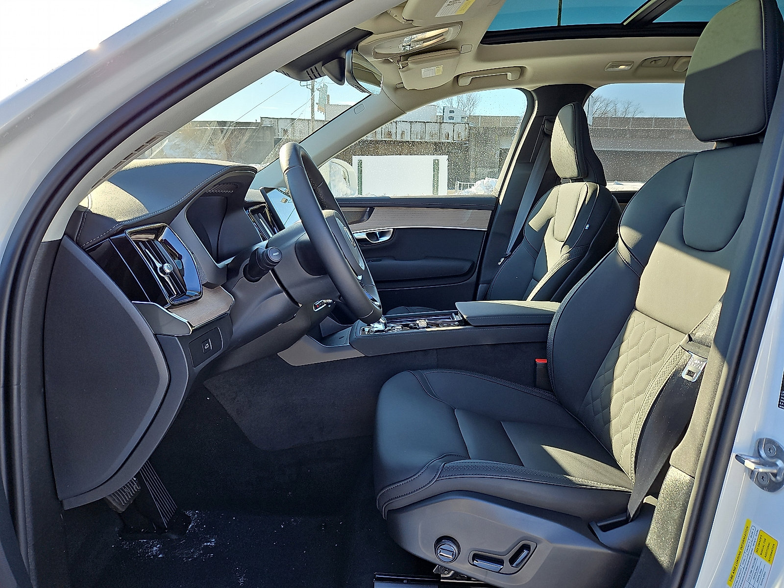 New 2026 Volvo XC90 B6 Plus w/ Protection Package image 11