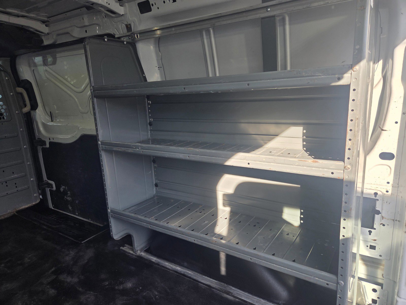 Used 2020 Ford Transit 250 Low Roof RWD image 11