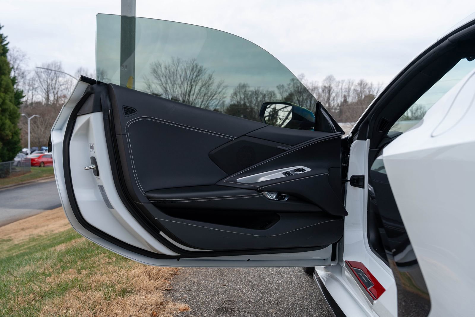 Used 2023 Chevrolet Corvette Stingray w/ Z51 Performance Package image 16