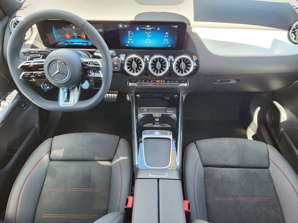 New 2026 Mercedes-Benz GLA 35 AMG 4MATIC image 24