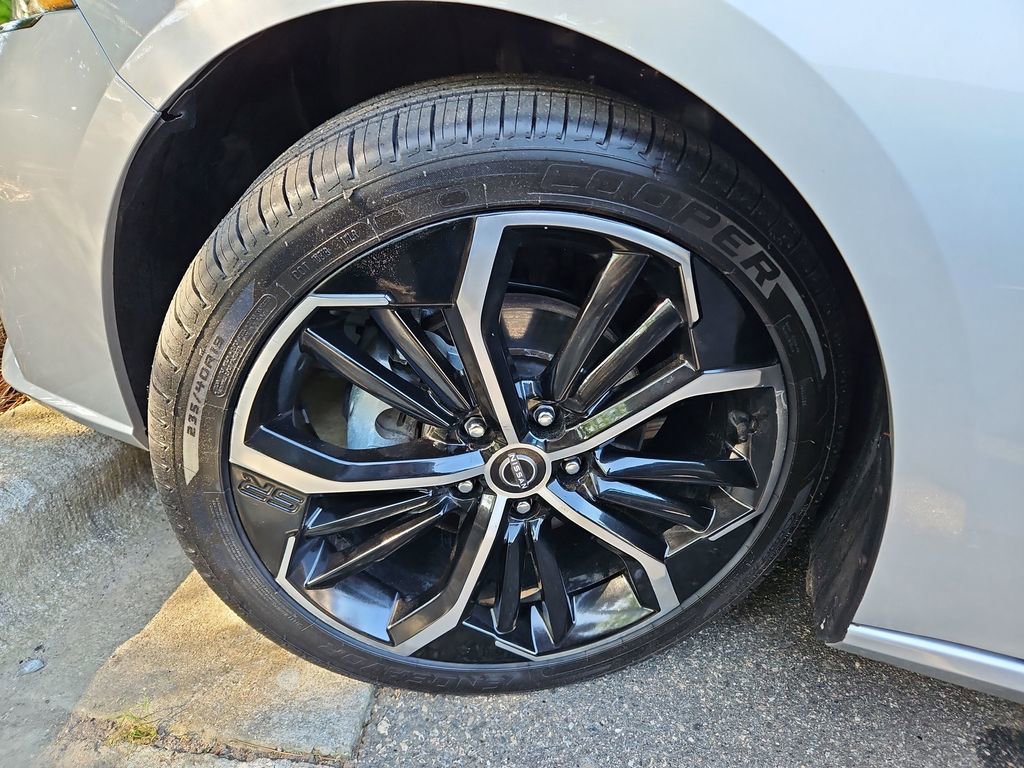 Used 2024 Nissan Altima 2.5 SR FWD image 32