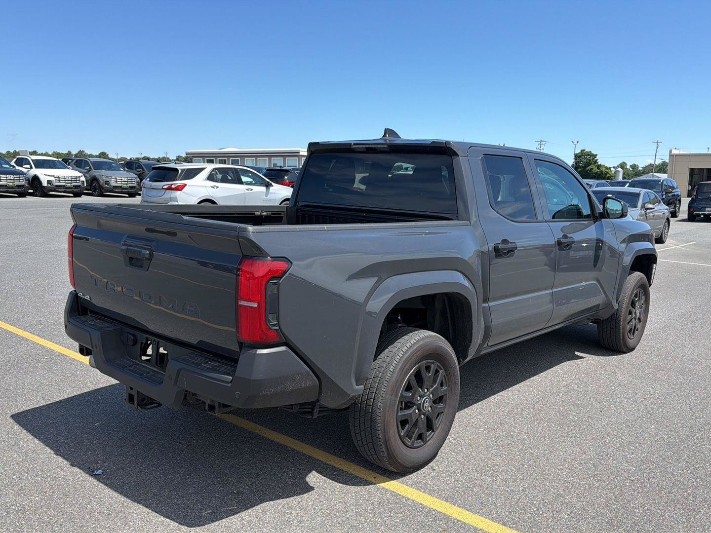 Used 2025 Toyota Tacoma SR AWD/4WD image 6