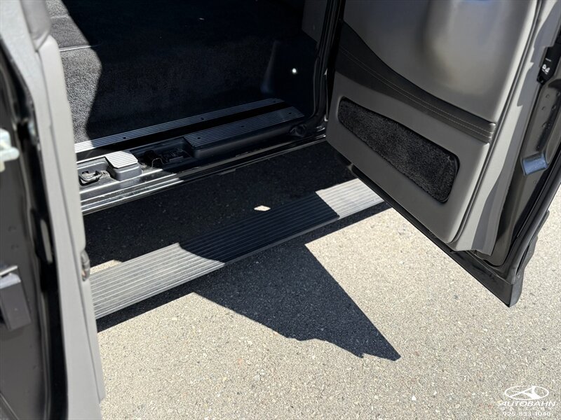 Used 2017 GMC Savana 2500 RWD image 20