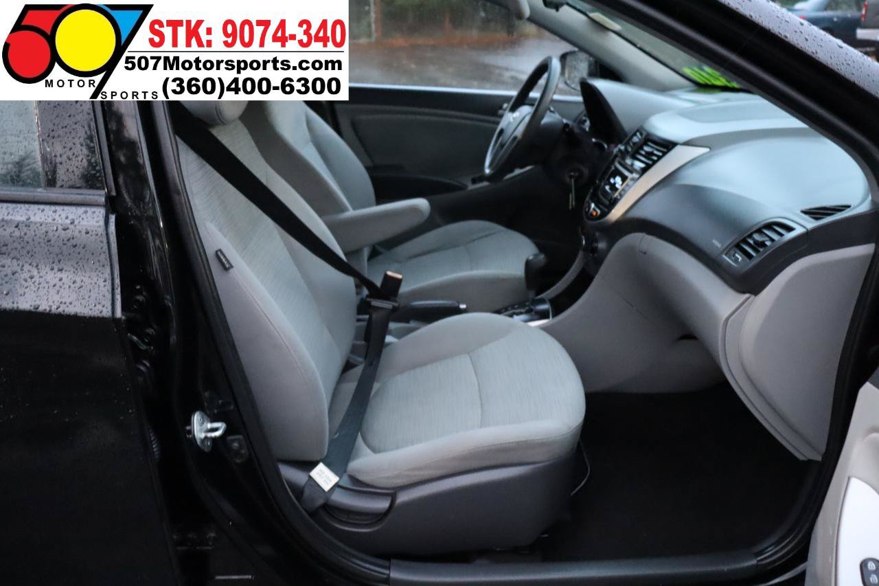 Used 2016 Hyundai Accent SE FWD image 19