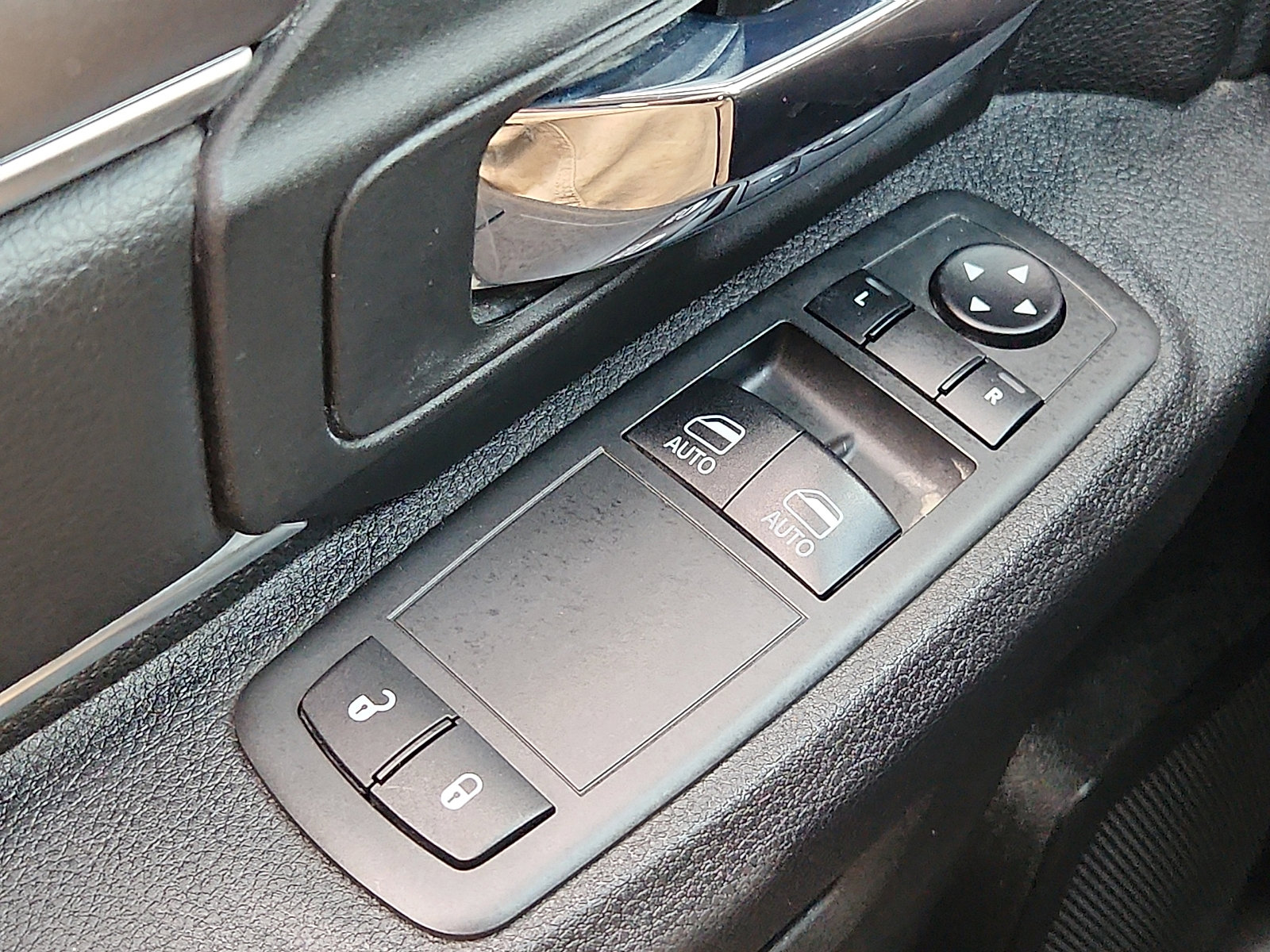 Certified 2021 RAM 1500 Tradesman w/ Popular Equipment Group image 24