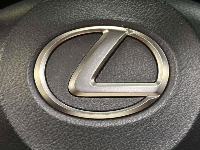 Used 2022 Lexus GX 460 Luxury w/ Sport Design Package AWD/4WD image 23