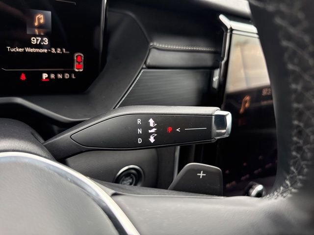 Used 2025 GMC Acadia Elevation image 31