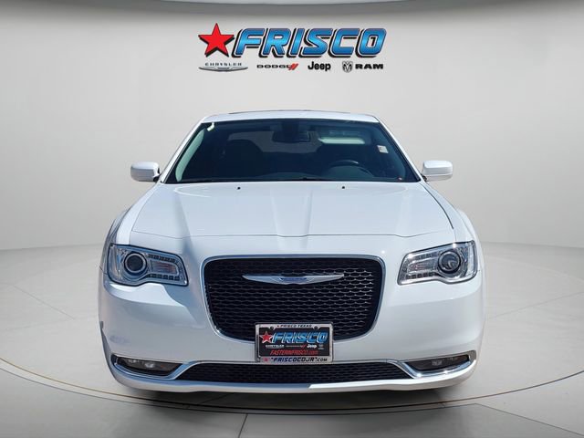 Used 2019 Chrysler 300 Touring w/ Quick Order Package 2EF image 2