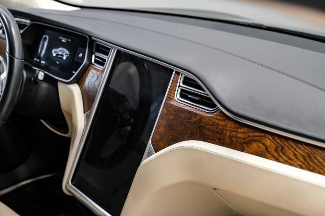 Used 2018 Tesla Model S 75D AWD/4WD image 28