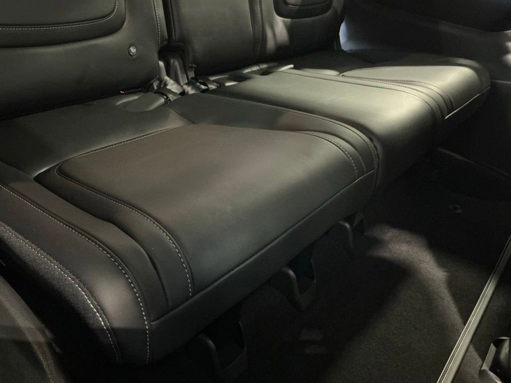 Used 2025 Nissan Armada PRO-4X image 21
