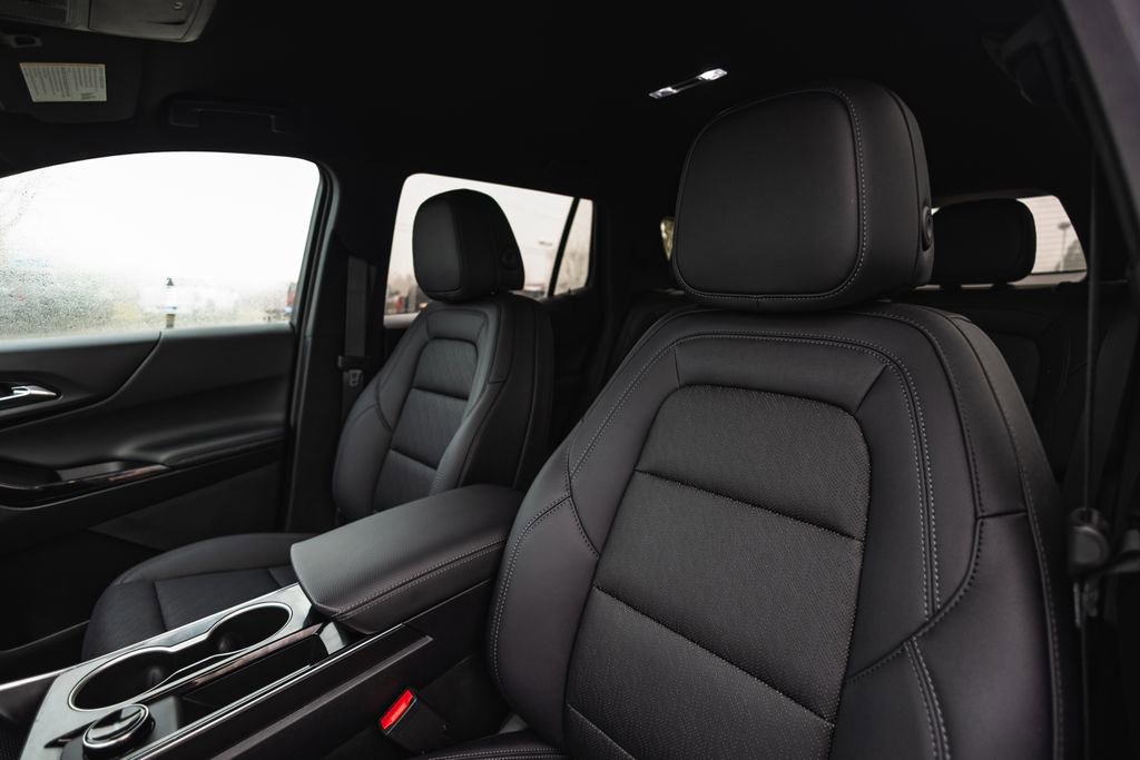 New 2026 Chevrolet Equinox LT w/ Convenience Package II image 23